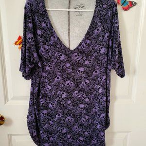 Torrid Super Soft Black Top with Purple Skulls, Torrid Size 2 or 3X